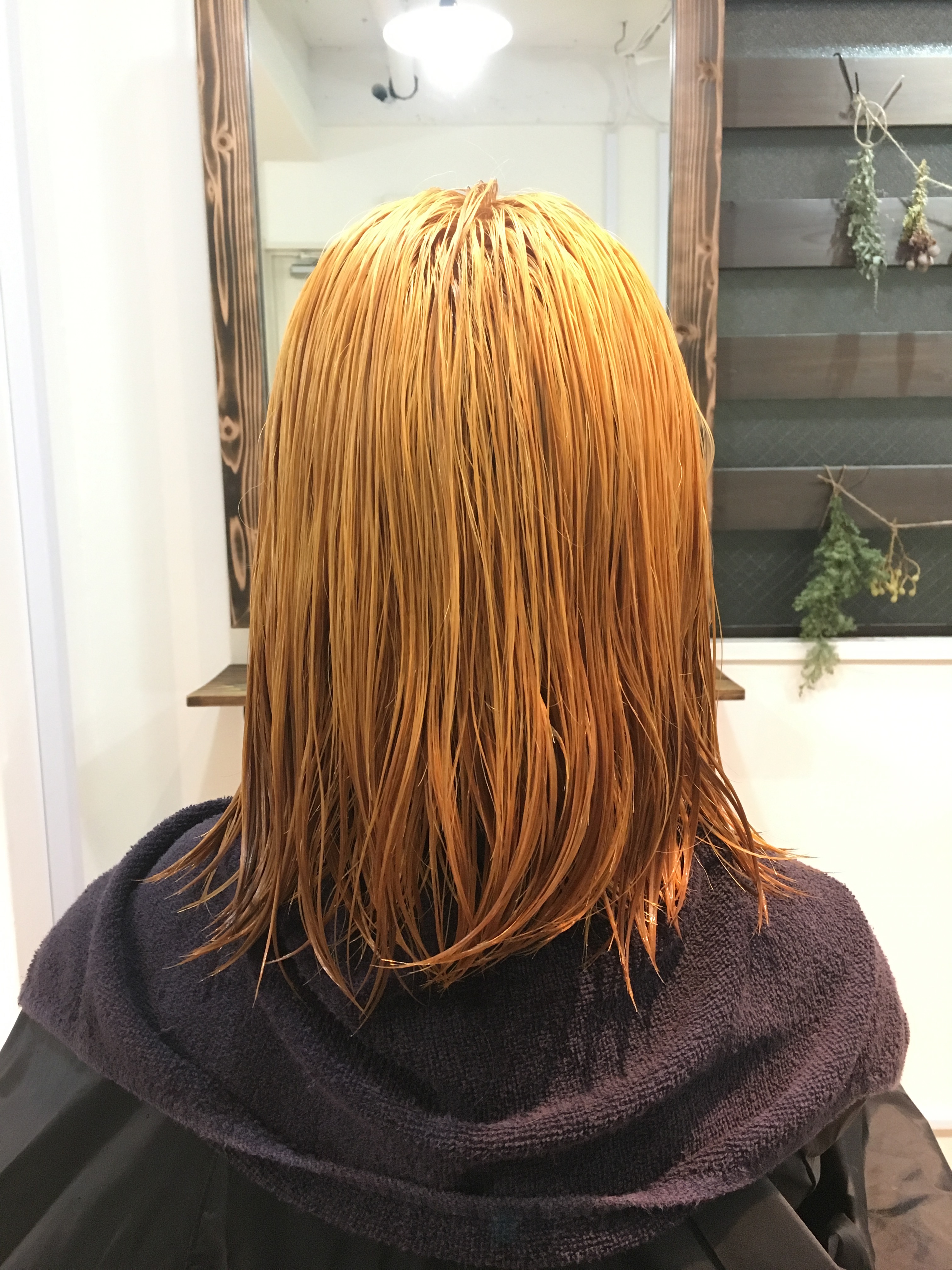 髪を可能な限り明るく ブリーチ１回 オレンジからのホワイティカラーに Liss リス 恵比寿 美容室 30代 40代女性にオススメの97 トリートメント成分縮毛矯正髪質改善サロン