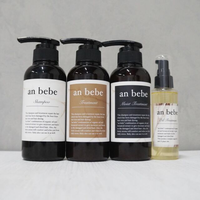 驚きは 数日後にやってくる
ㅤㅤㅤㅤㅤㅤㅤㅤㅤㅤㅤㅤㅤ
@anbebe.tokyo

「お客様の髪を綺麗にしたい」
 
“anbebe”は
そんなヘアサロンの強い想いから
生まれたブランドです。
 
毎日、髪とかかわる私たちだからこそ
知っていることがあります。
 
それは 
毎日のヘアケアを司る
シャンプーとトリートメントを変えるだけで
髪は確実に美しくなること。
 
美容師としての知識と経験で
成分を厳選し
洗浄力・使用感・実感のすべてにおいて　
理想を追求した
ヘアケアシリーズが誕生。
 
さらに
香りにこだわり
心をときほぐすような
バスタイムをお届けします。
 
全てのお客様に「美しい髪」を
anbebeと共に
ㅤㅤㅤㅤㅤㅤㅤㅤㅤㅤㅤㅤㅤ

《シャンプー》
一瞬で心を奪われる、未体験の使いココチ。
泡立ちがよく、きしみを知らずの、みずみずしい仕上がりが秀逸。
使えば使うほど、髪が喜ぶ、自分史上最高の頼れるシャンプー。

《トリートメント》
キレイになれる、期待感を与えてくれるトリートメント。
なじみがよく、髪本来の美しさが蘇ります。
翌朝は、艶とまとまりが格段にアップ！

《モイストトリートメント》
厳選された天然由来成分のパワーをダイレクトに感じる逸品。
心に溶け込むような香りが上品な余韻を残します。
熱を味方につけ、揺らいだ髪に自信を！

《洗い流さないオイルトリートメント》
15種類の天然パワーが凝縮した一滴。
みずみずしく溶け込み、美しい質感を演出します。
艶もハリも手に入る、隙のないオイルトリートメント。

#シャンプー #トリートメント #集中ケア #美髪 #ノンシリコン ヘアケア アミノ酸シャンプー おこもり美容 おうち美容 ダメージケア 
はちみつ ツヤ髪 美容好きな人と繋がりたい コスメ好きな人と繋がりたい ご褒美コスメ サロンシャンプー 洗い流さないトリートメント 艶髪 女磨き アウトバストリートメント 
シャンプー難民 シャンプートリートメント ヘアケア用品 ヘアケア商品 トリートメントオイル コスメ きれいな髪 anbebe anbebeシャンプー anbebeトリートメント